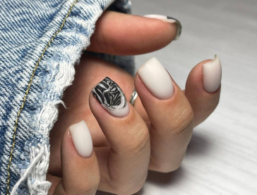 Наращивание ногтей на верхние формы